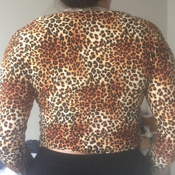 Leopard print long sleeve top - Picture 9 of 9
